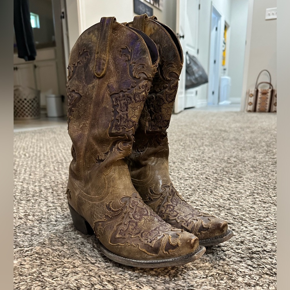 Used Lane Boots